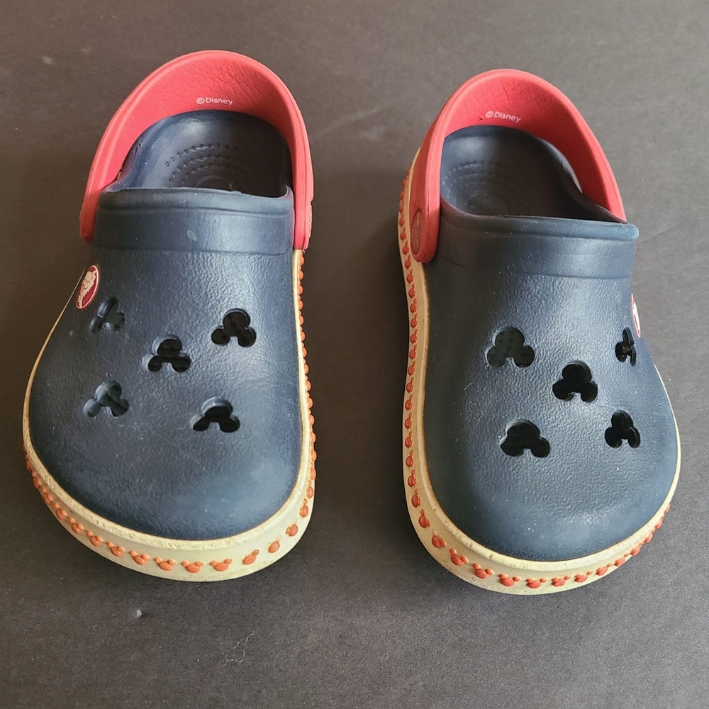 Crocs Mickey Mouse Disney Clogs Children’s 6-7 Logo Character Blue Red Strap